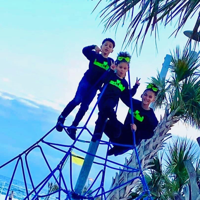 It’s always love... #supportdahood™️ #explore...